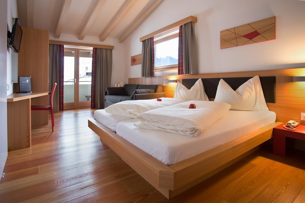 Hotel Al Cervo Tesero Bilik gambar
