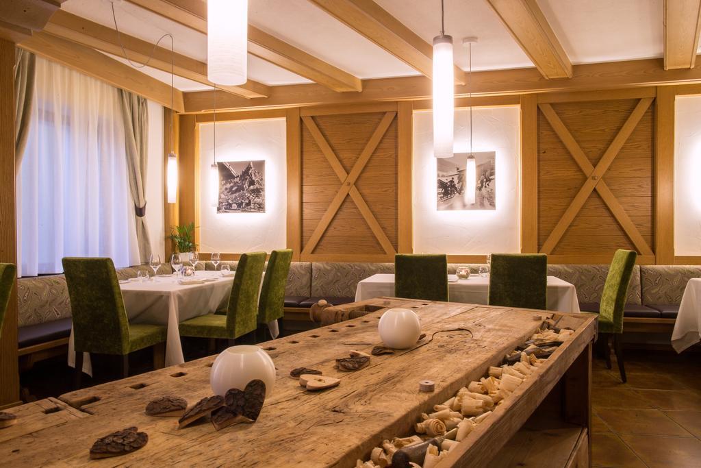 Hotel Al Cervo Tesero Luaran gambar